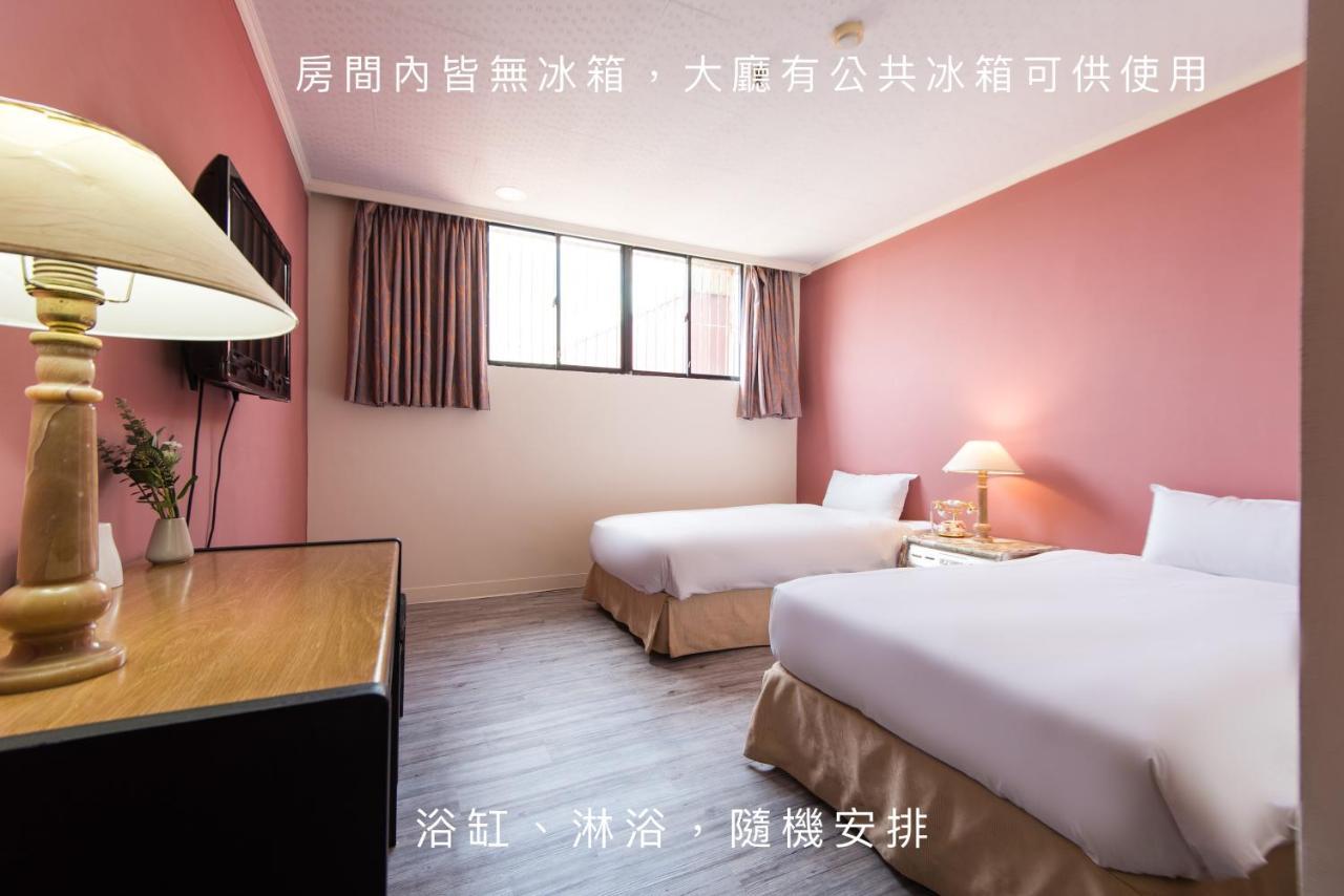 Back Home Hotel Città di Chiayi Esterno foto